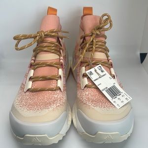 Adidas Terrex Men’s cream Color 10 Size